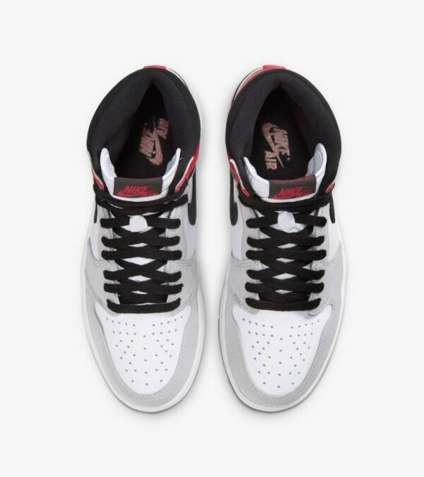 Air Jordan 1 Retro High OG Smoke Grey - Imagem 5