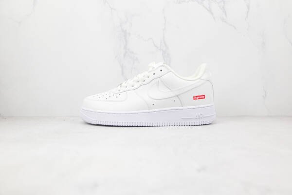 Supreme x Nike Air Force 1 Low Box Logo White - Imagem 4