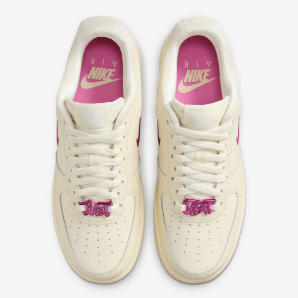 Nike Air Force 1 Low SE Coconut Milk Playful Pink - Imagem 4