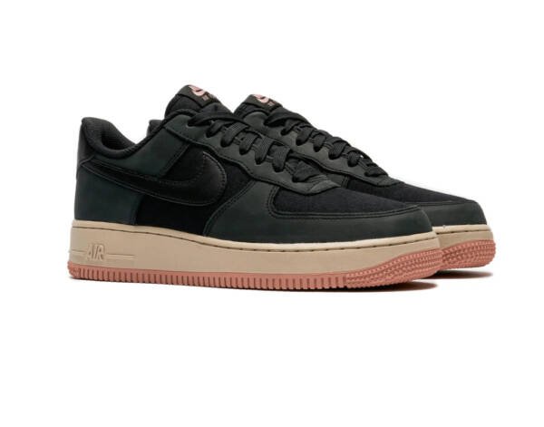 Nike Air Force 1 07 LX Black Red Stardust Sanddrift - Imagem 3