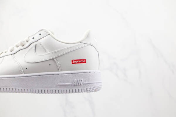 Supreme x Nike Air Force 1 Low Box Logo White - Imagem 3